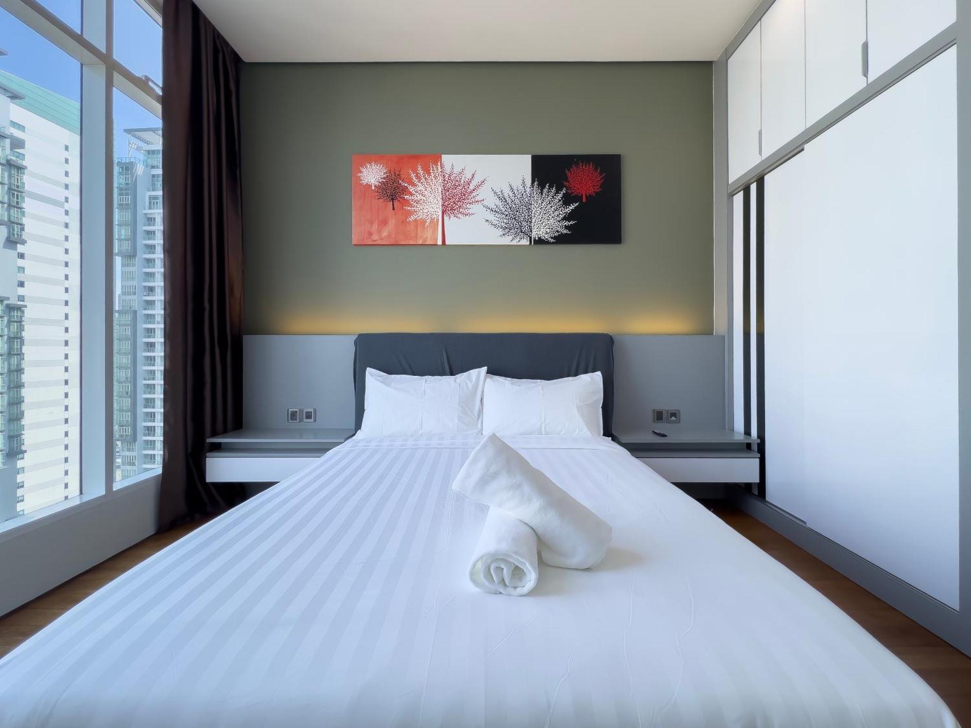 Soho Suites Klcc By Guesthouse Куала Лумпур Екстериор снимка